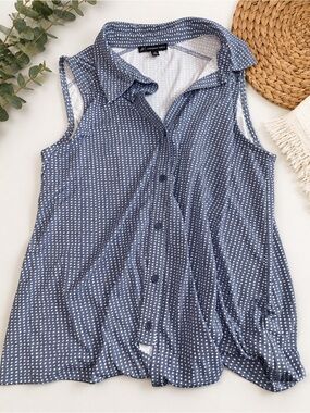 Adrianna Papell Women’s Sleeveless Polka Dot Button Front Blouse Blue gray Sz M